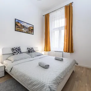 Stylish At Wenceslas Square Apartmán